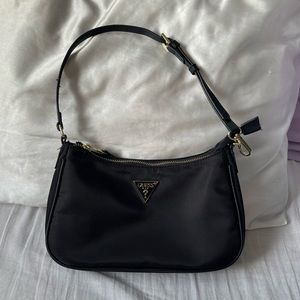 GUESS Shoulder Bag